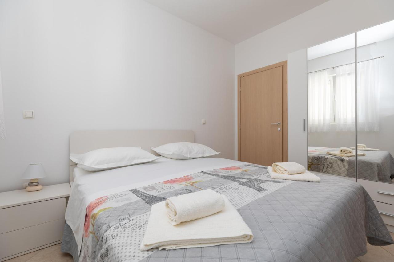 Apartmani Perak Mimice Exterior photo